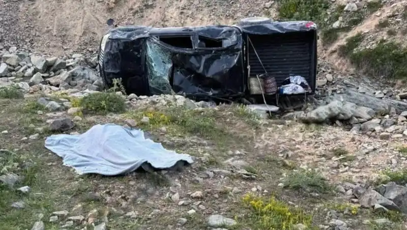 Gümüşhane'de Feci Kaza: Bir Ölü, Beş Yaralı Çevreyi Şok Etti