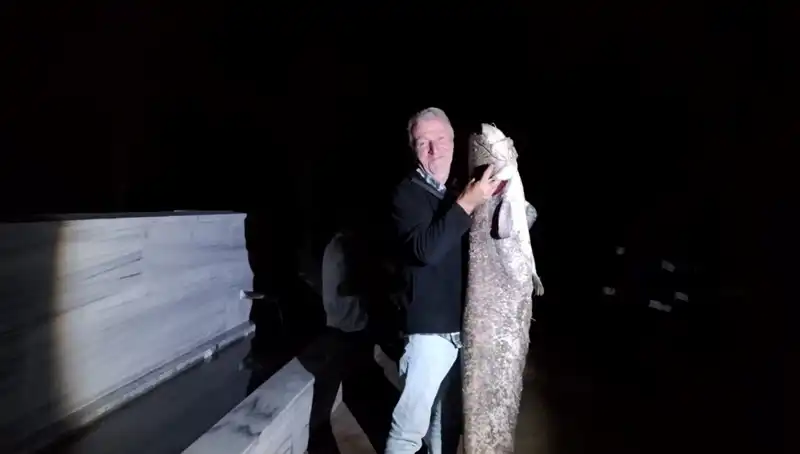 Barajda Yakalanan Dev Balık, 40 Kilo Ağırlığıyla Avcıları Şaşırttı!