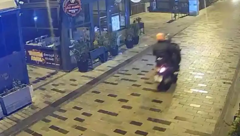 Gece Kulübü Baskını: Haraç İddiaları ve Çatışma Anı