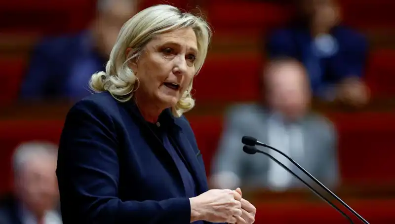 Le Pen İçin Tarihi Gündem: Suçlu Bulunursa Siyasi Geleceği Tehlikede