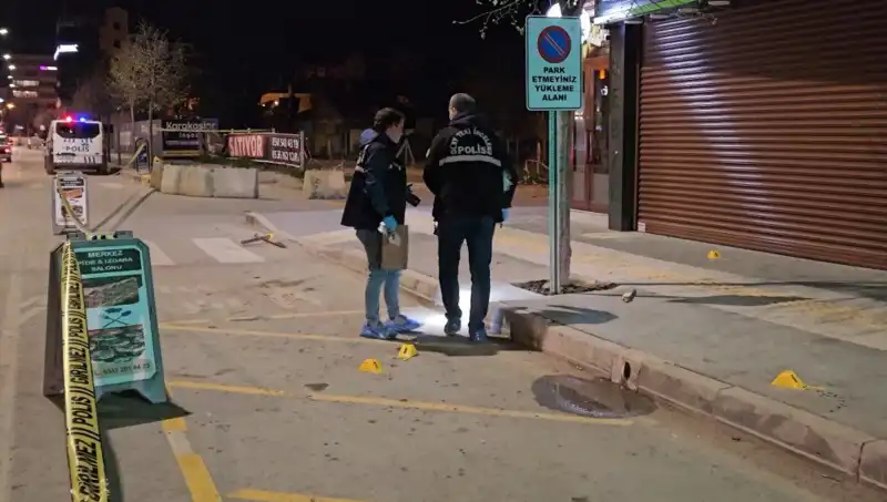 Pideci Dükkanında Çıkan Kavgada Kanlar İçinde 1 Ölü, 3 Yaralı!